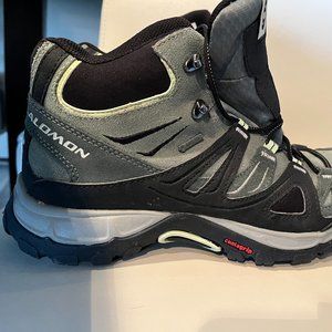 Salomon X-Ultra Hiking Shoe, Gore-tex, Waterproof and EUC.